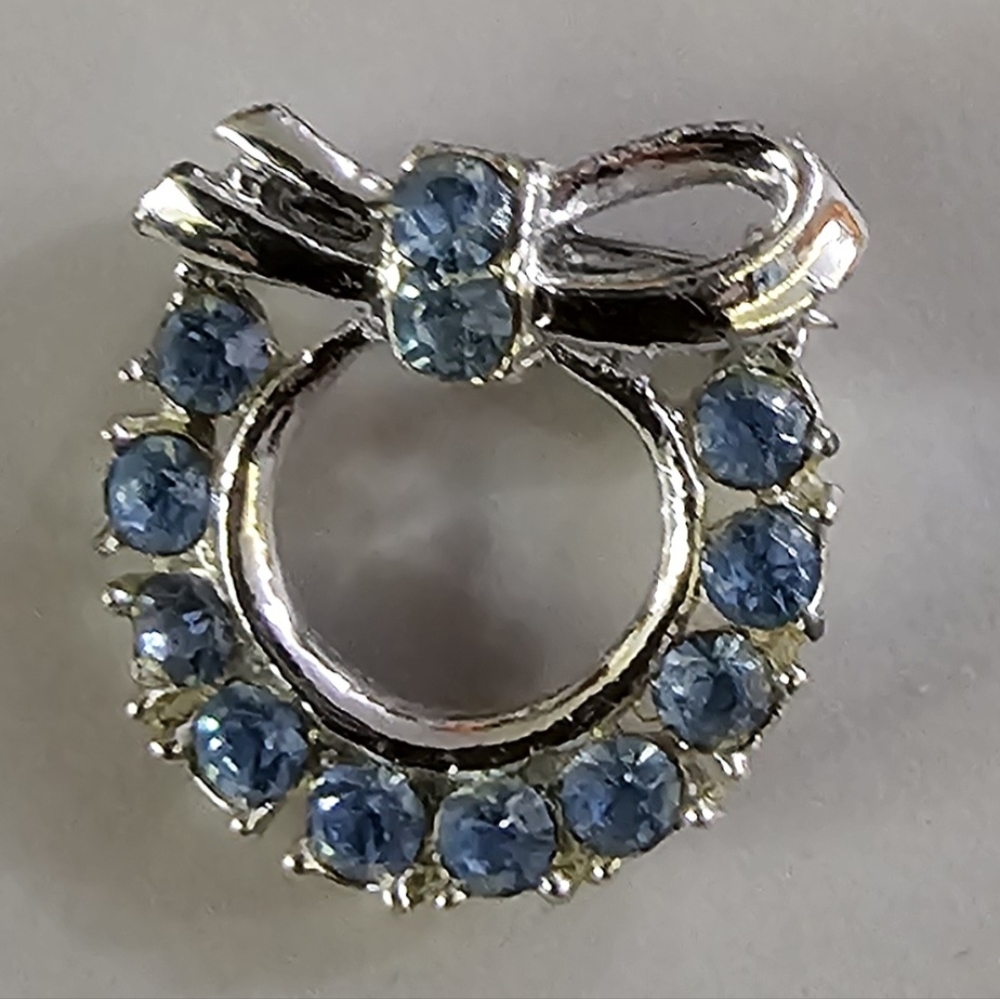 Sara Coventry Brooch